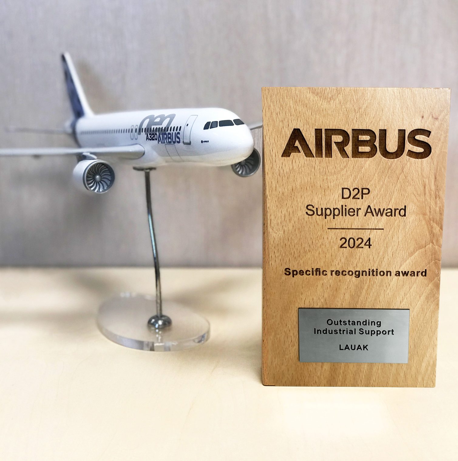 Le Groupe LAUAK reçoit d'AIRBUS l’Award Outstanding Industrial Support !